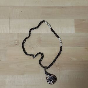Elegant Black and Silver Pendant Necklace